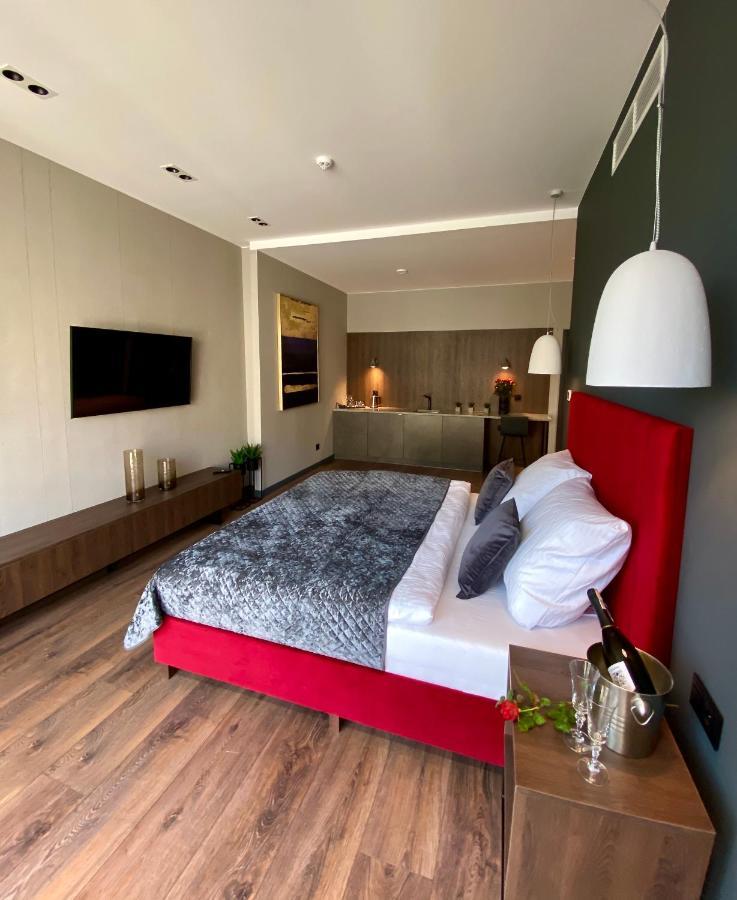 Aparts Hotel Радом Экстерьер фото