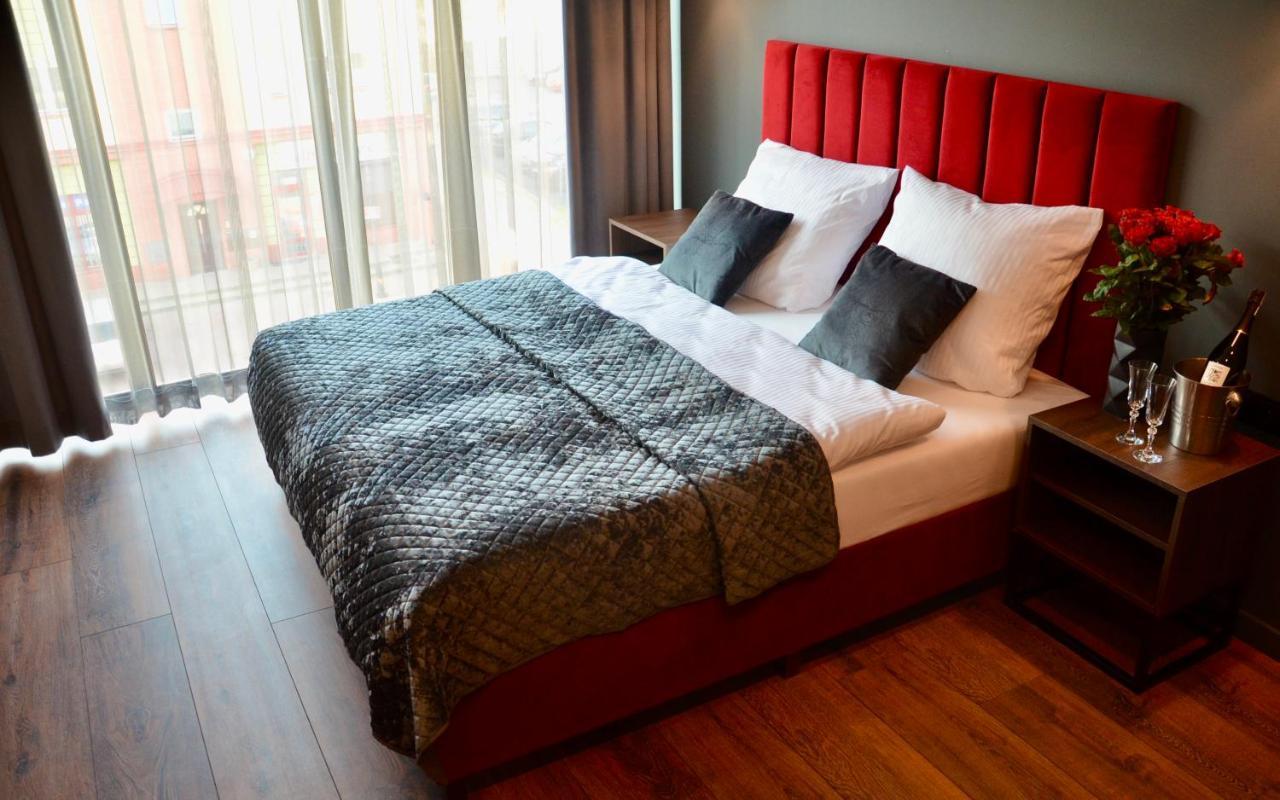 Aparts Hotel Радом Экстерьер фото